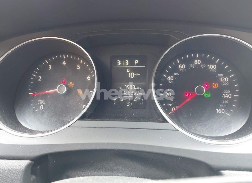 Photo 7 of 2017 Volkswagen Jetta 1.4T S (VIN 3VW2B7AJ3HM303198)