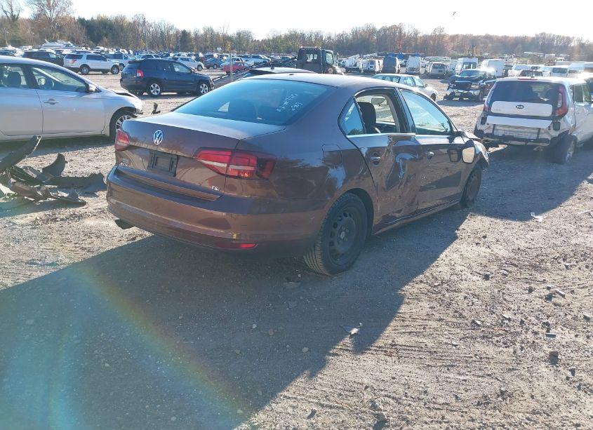 Photo 4 of 2017 Volkswagen Jetta 1.4T S (VIN 3VW2B7AJ3HM322320)