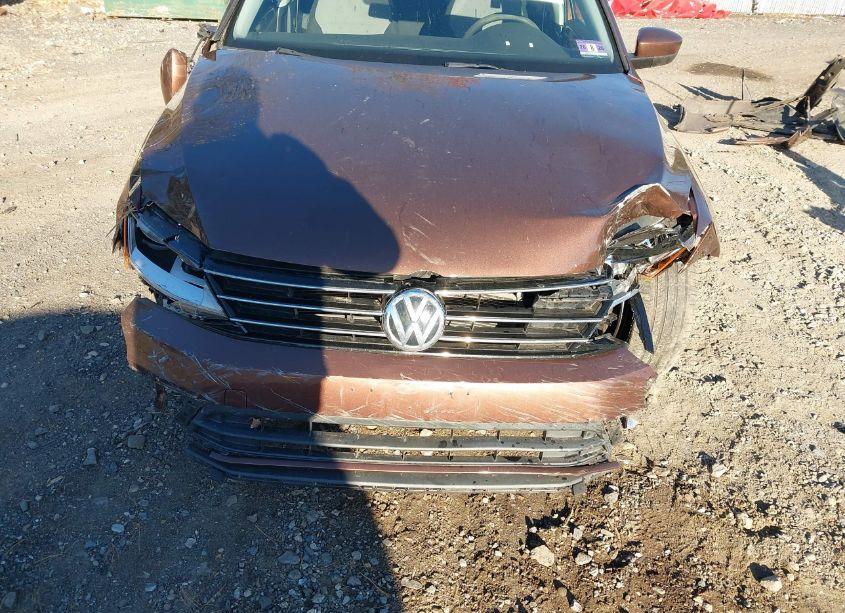 Photo 6 of 2017 Volkswagen Jetta 1.4T S (VIN 3VW2B7AJ3HM322320)