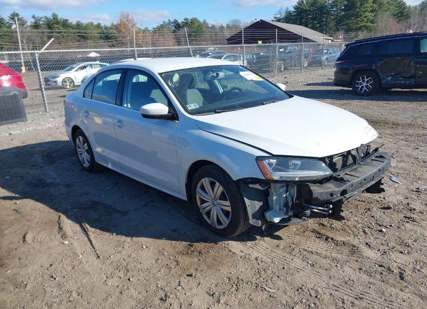 2017 Volkswagen Jetta 1.4T S (VIN 3VW2B7AJ3HM332877) main photo