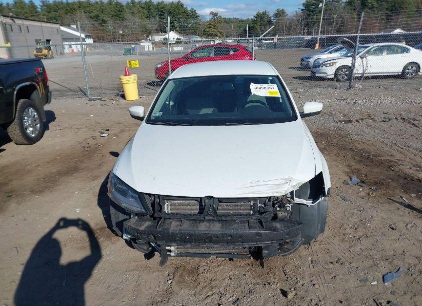 Photo 12 of 2017 Volkswagen Jetta 1.4T S (VIN 3VW2B7AJ3HM332877)