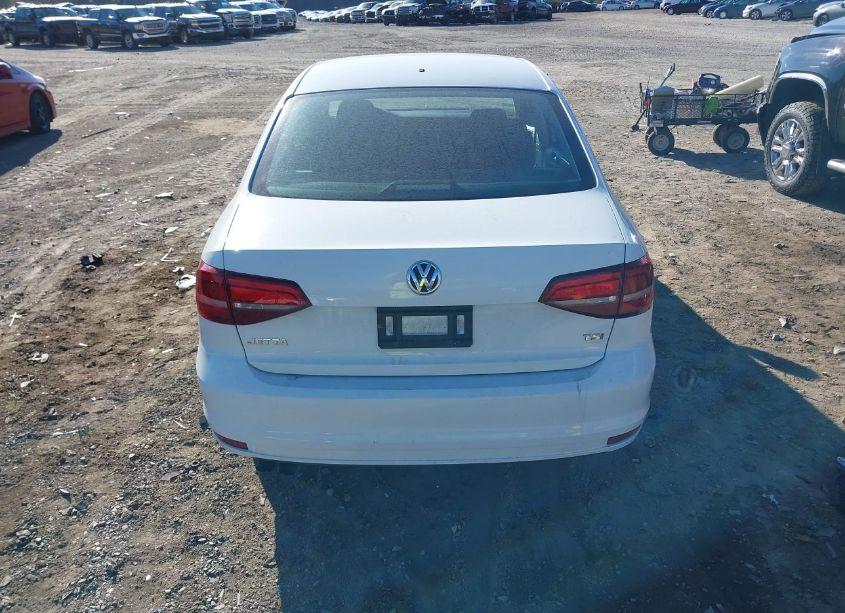 Photo 16 of 2017 Volkswagen Jetta 1.4T S (VIN 3VW2B7AJ3HM332877)