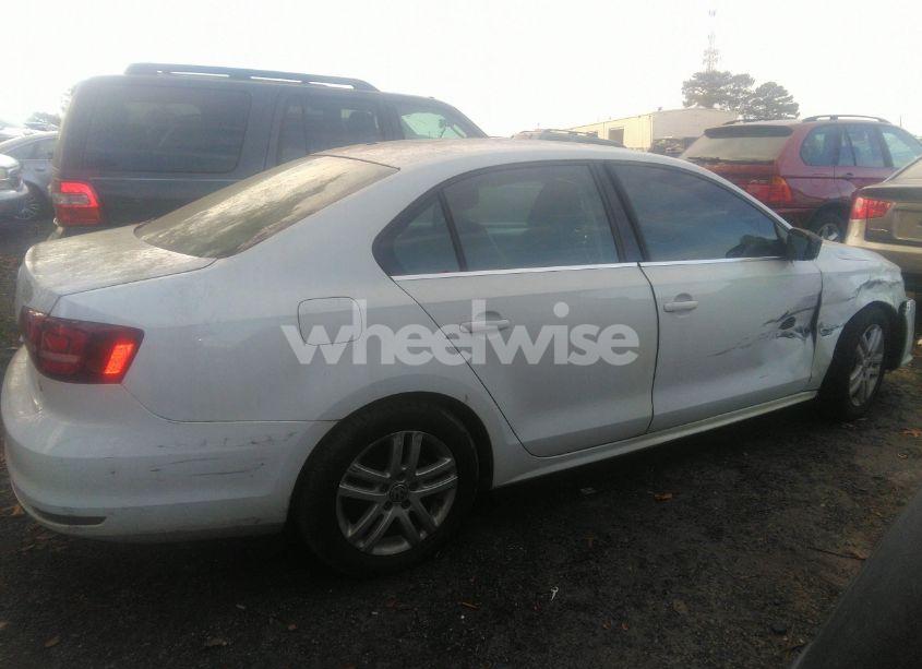 Photo 12 of 2017 Volkswagen Jetta 1.4T S (VIN 3VW2B7AJ3HM378869)