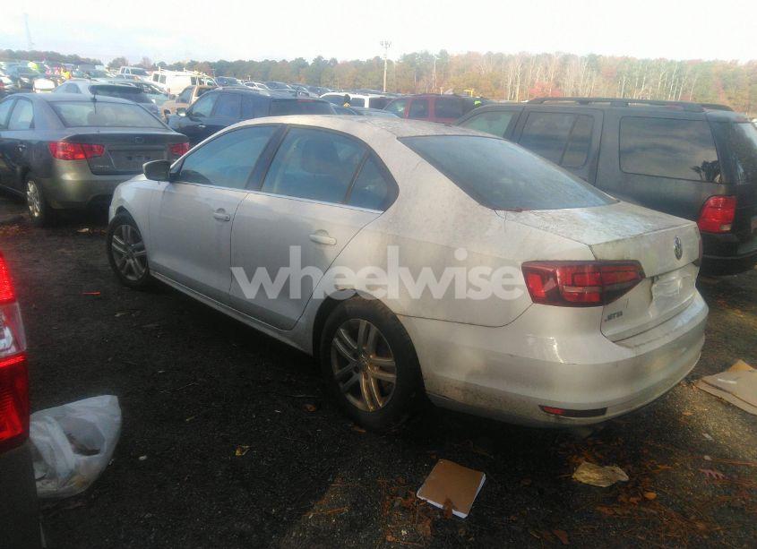 Photo 3 of 2017 Volkswagen Jetta 1.4T S (VIN 3VW2B7AJ3HM378869)