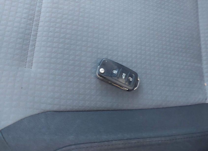 Photo 11 of 2017 Volkswagen Jetta 1.4T S (VIN 3VW2B7AJ3HM387720)