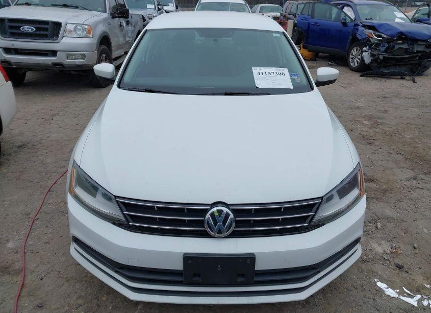 Photo 12 of 2018 Volkswagen Jetta 1.4T S (VIN 3VW2B7AJ3JM251819)