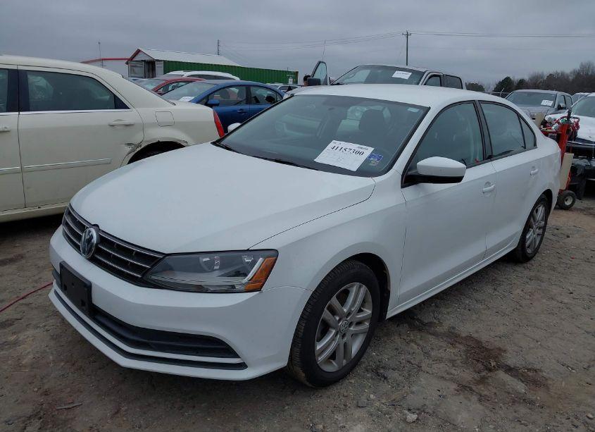 Photo 2 of 2018 Volkswagen Jetta 1.4T S (VIN 3VW2B7AJ3JM251819)