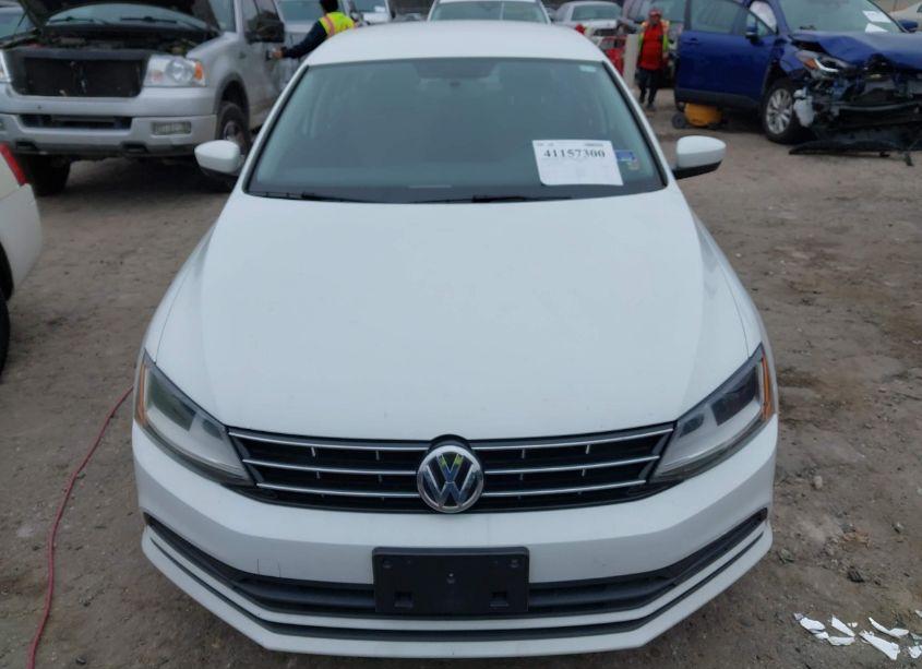 Photo 6 of 2018 Volkswagen Jetta 1.4T S (VIN 3VW2B7AJ3JM251819)