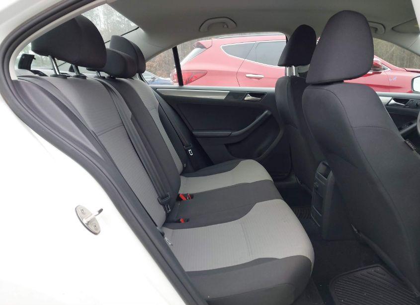 Photo 8 of 2018 Volkswagen Jetta 1.4T S (VIN 3VW2B7AJ3JM251819)