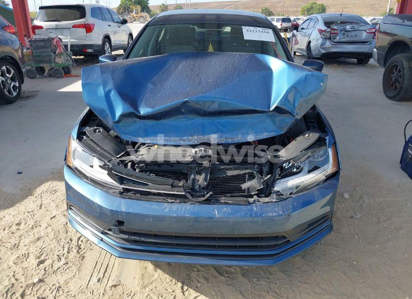 Photo 6 of 2017 Volkswagen Jetta 1.4T S (VIN 3VW2B7AJ4HM269353)