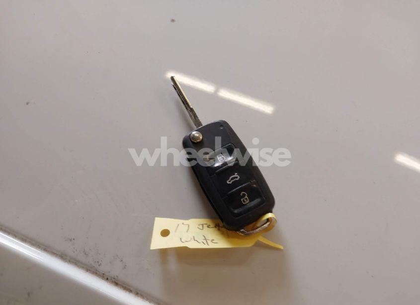 Photo 11 of 2017 Volkswagen Jetta 1.4T S (VIN 3VW2B7AJ4HM270602)