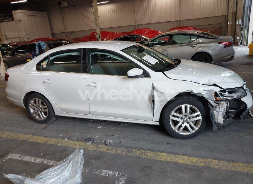 Photo 14 of 2017 Volkswagen Jetta 1.4T S (VIN 3VW2B7AJ4HM270602)