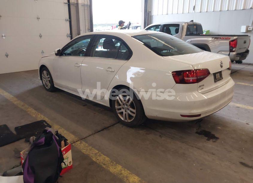 Photo 3 of 2017 Volkswagen Jetta 1.4T S (VIN 3VW2B7AJ4HM270602)