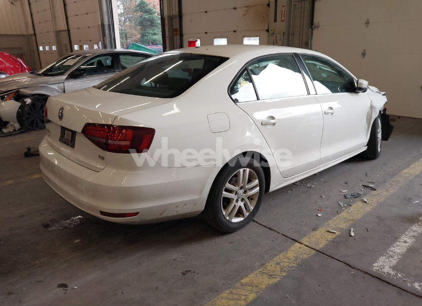 Photo 4 of 2017 Volkswagen Jetta 1.4T S (VIN 3VW2B7AJ4HM270602)