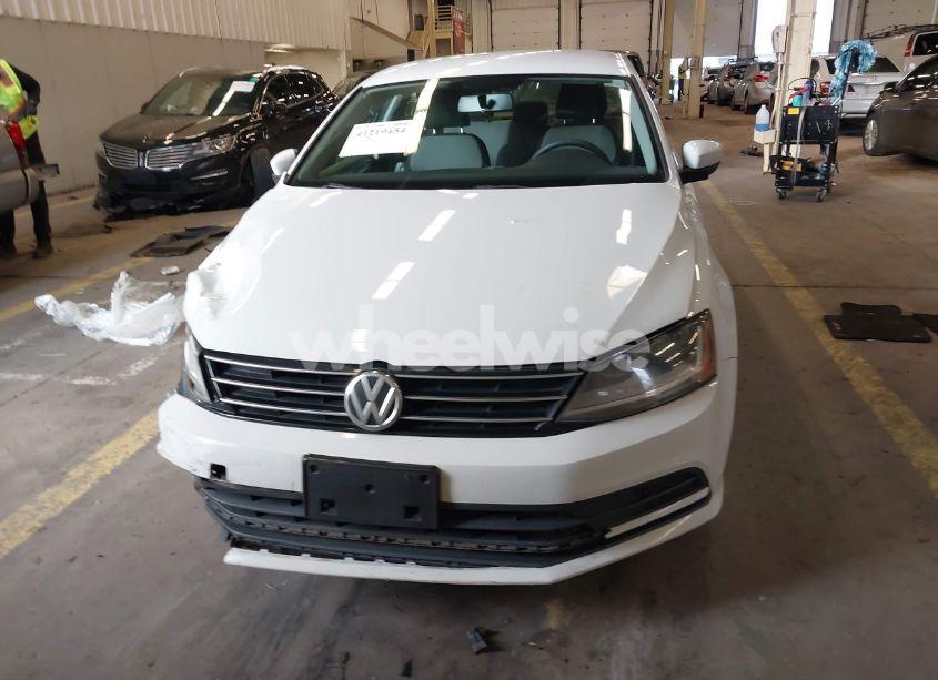 Photo 6 of 2017 Volkswagen Jetta 1.4T S (VIN 3VW2B7AJ4HM270602)