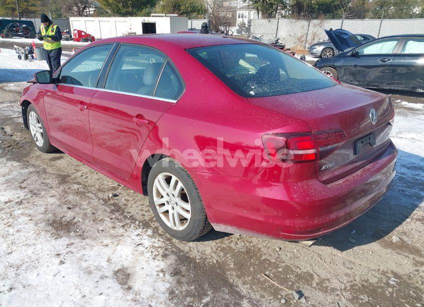 Photo 3 of 2017 Volkswagen Jetta 1.4T S (VIN 3VW2B7AJ4HM271622)