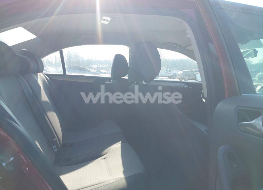 Photo 8 of 2017 Volkswagen Jetta 1.4T S (VIN 3VW2B7AJ4HM271622)