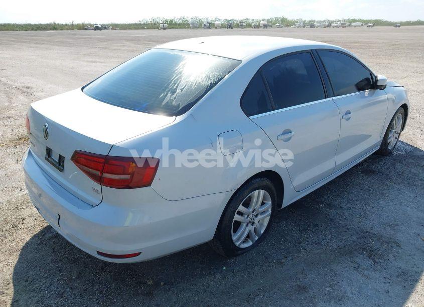 Photo 4 of 2017 Volkswagen Jetta 1.4T S (VIN 3VW2B7AJ4HM273306)