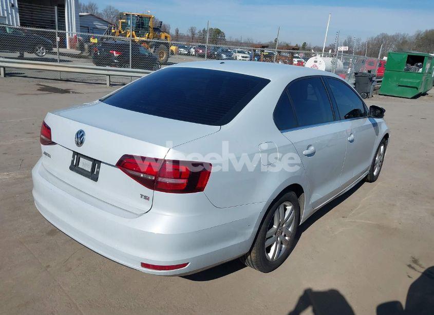 Photo 4 of 2017 Volkswagen Jetta 1.4T S (VIN 3VW2B7AJ4HM284841)