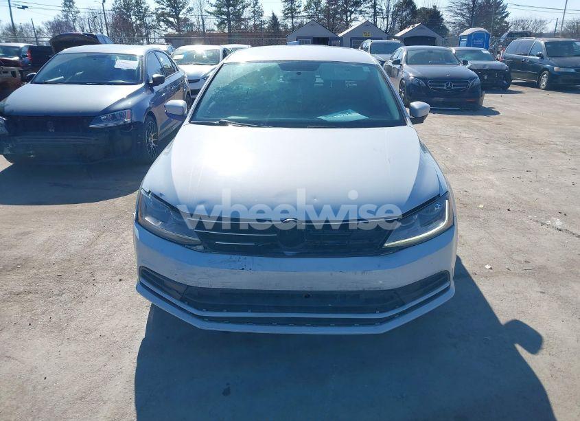 Photo 6 of 2017 Volkswagen Jetta 1.4T S (VIN 3VW2B7AJ4HM284841)
