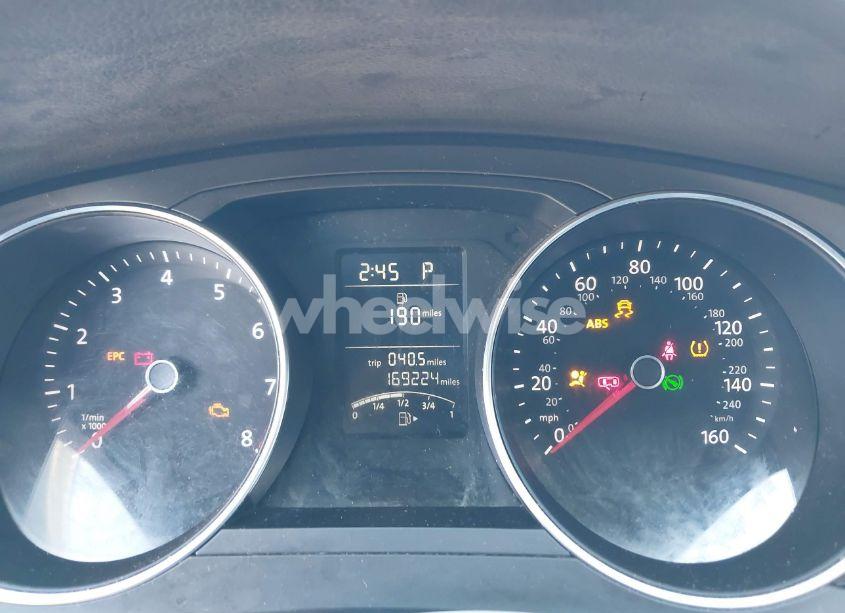 Photo 7 of 2017 Volkswagen Jetta 1.4T S (VIN 3VW2B7AJ4HM284841)