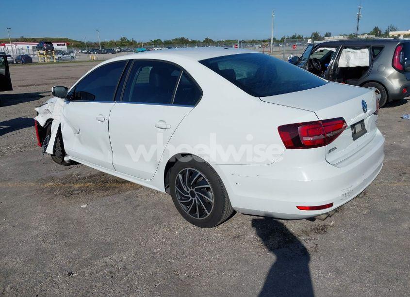 Photo 3 of 2017 Volkswagen Jetta 1.4T S (VIN 3VW2B7AJ4HM315425)