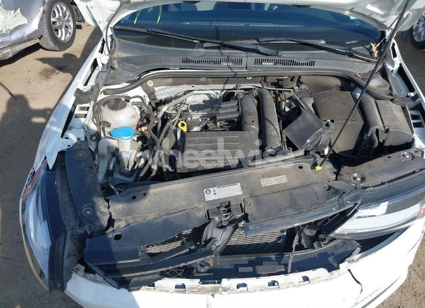 Photo 10 of 2017 Volkswagen Jetta 1.4T S (VIN 3VW2B7AJ4HM337571)