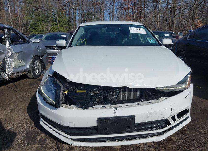 Photo 12 of 2017 Volkswagen Jetta 1.4T S (VIN 3VW2B7AJ4HM337571)