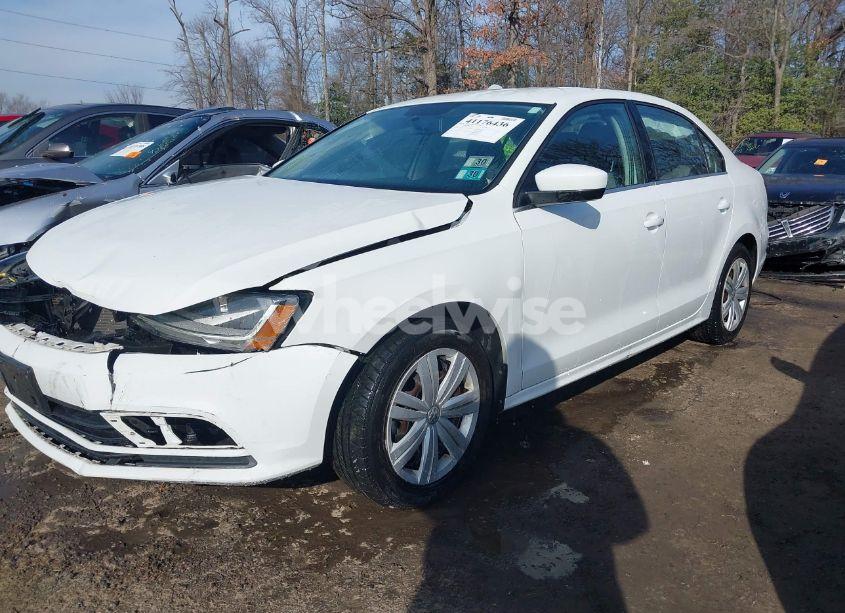 Photo 2 of 2017 Volkswagen Jetta 1.4T S (VIN 3VW2B7AJ4HM337571)