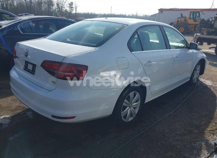 Photo 4 of 2017 Volkswagen Jetta 1.4T S (VIN 3VW2B7AJ4HM337571)