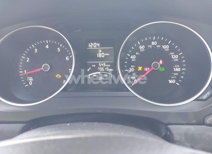 Photo 7 of 2017 Volkswagen Jetta 1.4T S (VIN 3VW2B7AJ4HM337571)