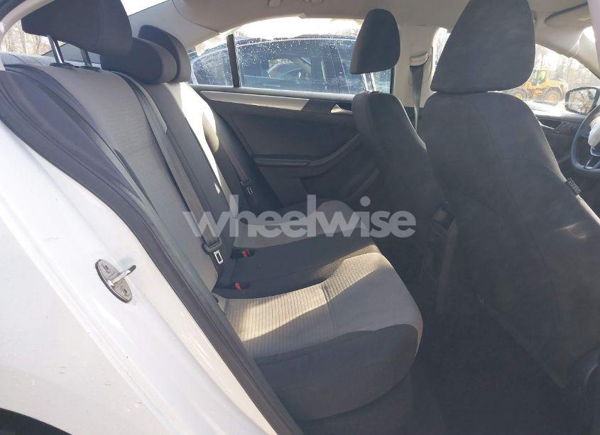 Photo 8 of 2017 Volkswagen Jetta 1.4T S (VIN 3VW2B7AJ4HM337571)