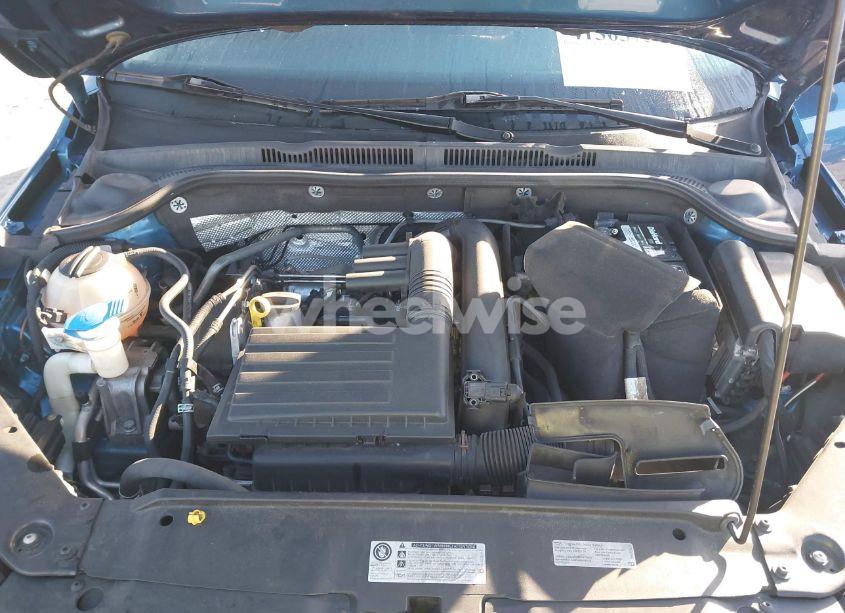 Photo 10 of 2017 Volkswagen Jetta 1.4T S (VIN 3VW2B7AJ4HM361370)