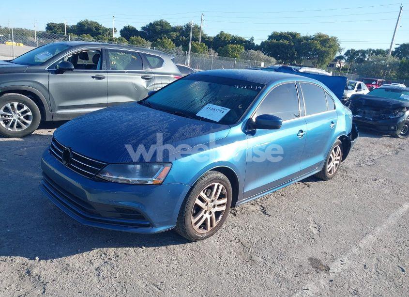 Photo 2 of 2017 Volkswagen Jetta 1.4T S (VIN 3VW2B7AJ4HM361370)