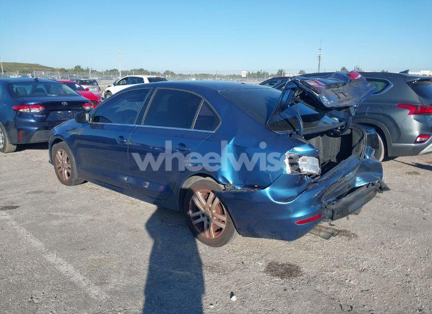 Photo 3 of 2017 Volkswagen Jetta 1.4T S (VIN 3VW2B7AJ4HM361370)