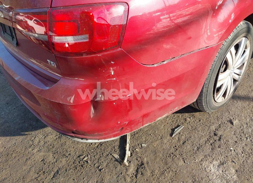 Photo 6 of 2017 Volkswagen Jetta 1.4T S (VIN 3VW2B7AJ4HM361708)