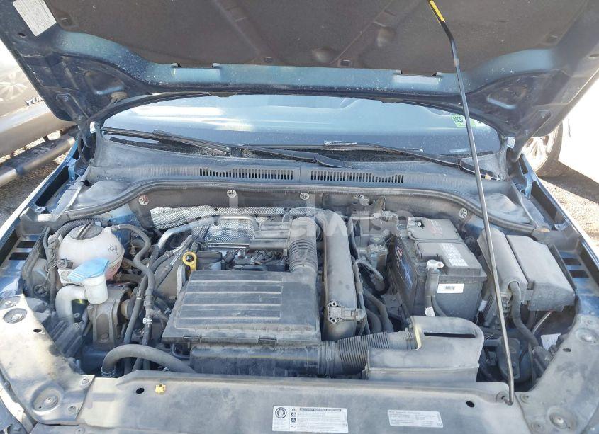 Photo 10 of 2017 Volkswagen Jetta 1.4T S (VIN 3VW2B7AJ4HM383241)