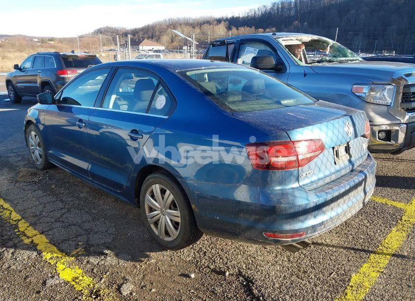 Photo 3 of 2017 Volkswagen Jetta 1.4T S (VIN 3VW2B7AJ4HM383241)