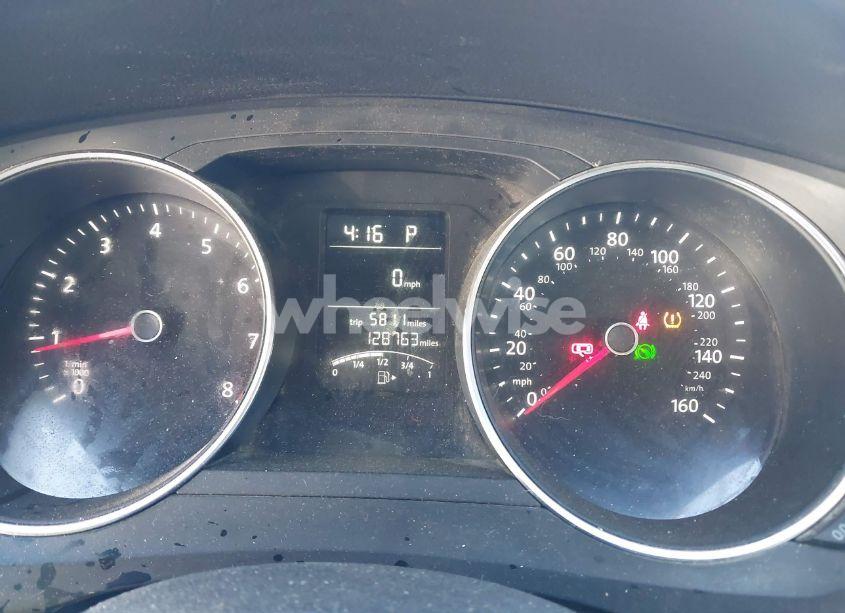 Photo 7 of 2017 Volkswagen Jetta 1.4T S (VIN 3VW2B7AJ4HM383241)