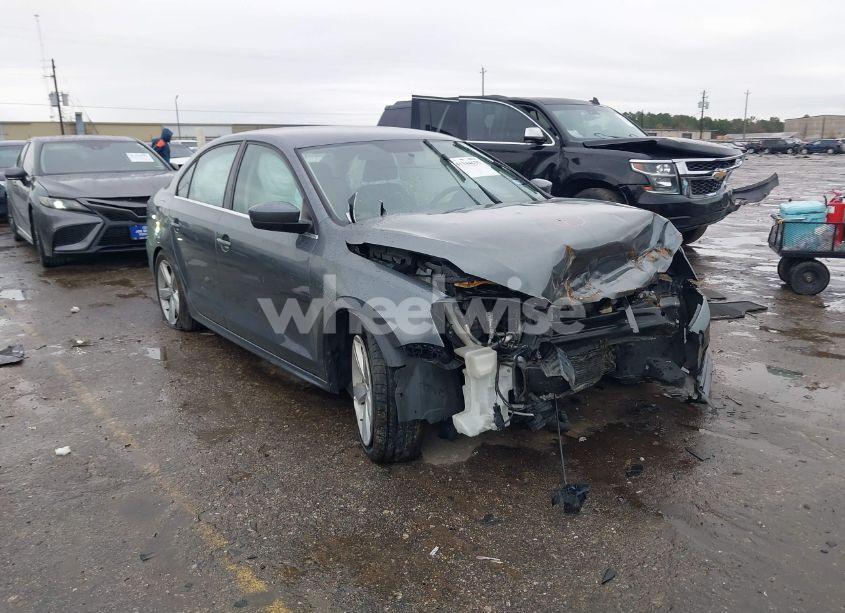 2017 Volkswagen Jetta 1.4T S (VIN 3VW2B7AJ4HM391825) main photo