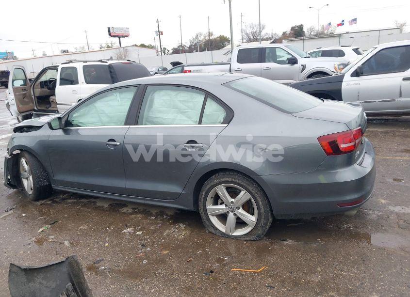 Photo 15 of 2017 Volkswagen Jetta 1.4T S (VIN 3VW2B7AJ4HM391825)