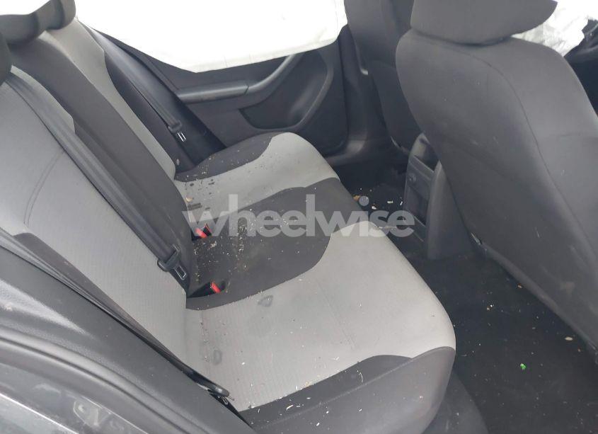 Photo 8 of 2017 Volkswagen Jetta 1.4T S (VIN 3VW2B7AJ4HM391825)