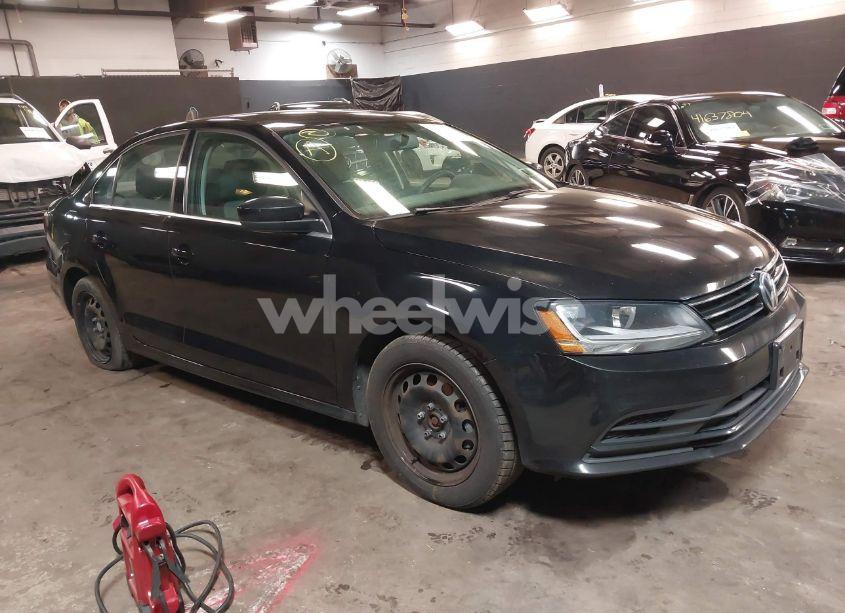 2017 Volkswagen Jetta 1.4T S (VIN 3VW2B7AJ4HM410177) main photo