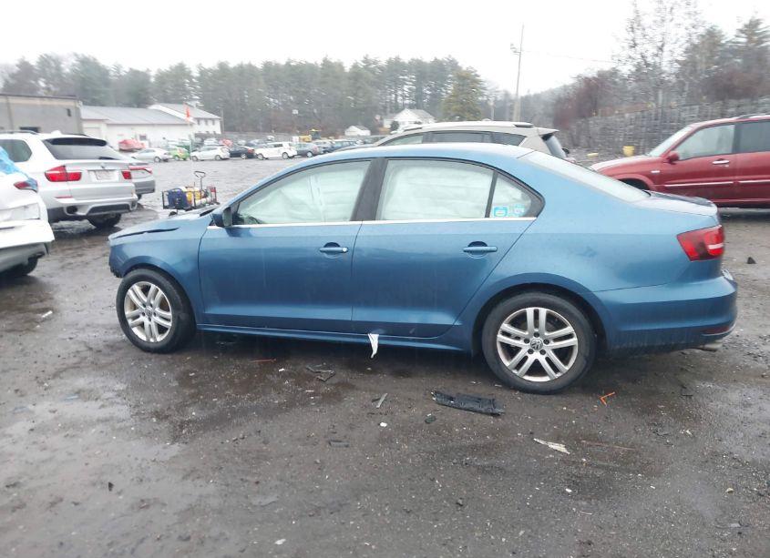 Photo 15 of 2017 Volkswagen Jetta 1.4T S (VIN 3VW2B7AJ5HM202437)