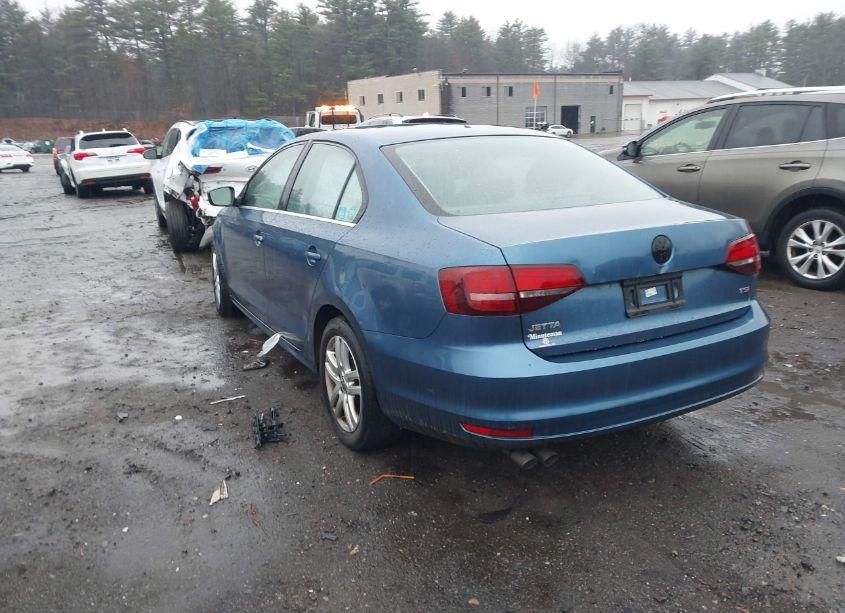 Photo 3 of 2017 Volkswagen Jetta 1.4T S (VIN 3VW2B7AJ5HM202437)