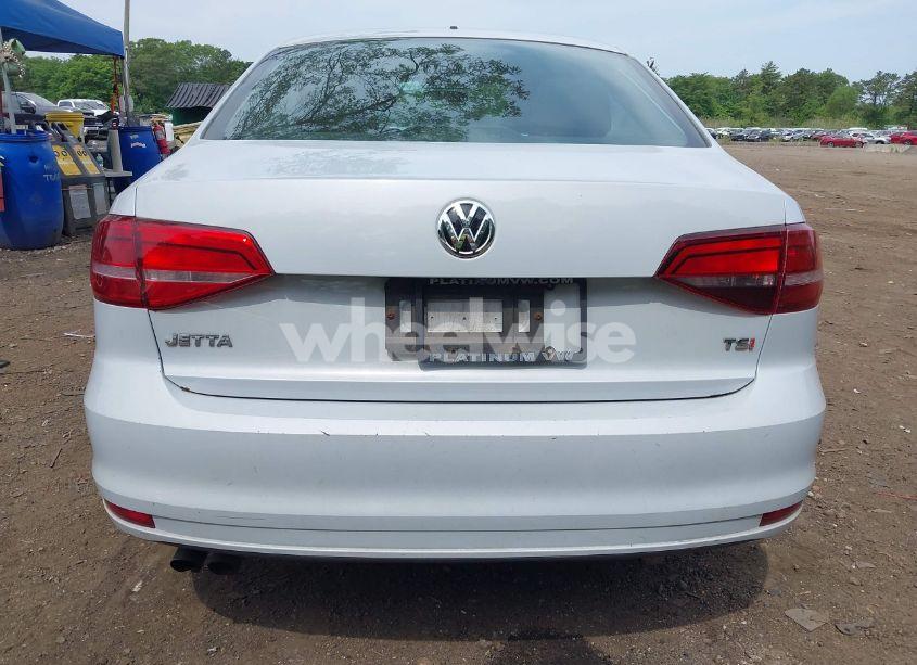 Photo 16 of 2017 Volkswagen Jetta 1.4T S (VIN 3VW2B7AJ5HM223207)