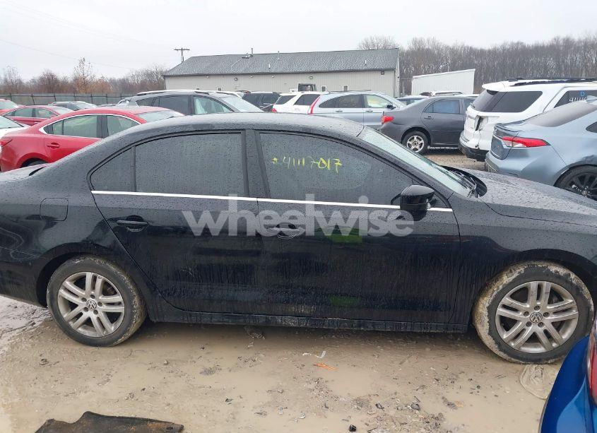 Photo 13 of 2017 Volkswagen Jetta 1.4T S (VIN 3VW2B7AJ5HM224714)