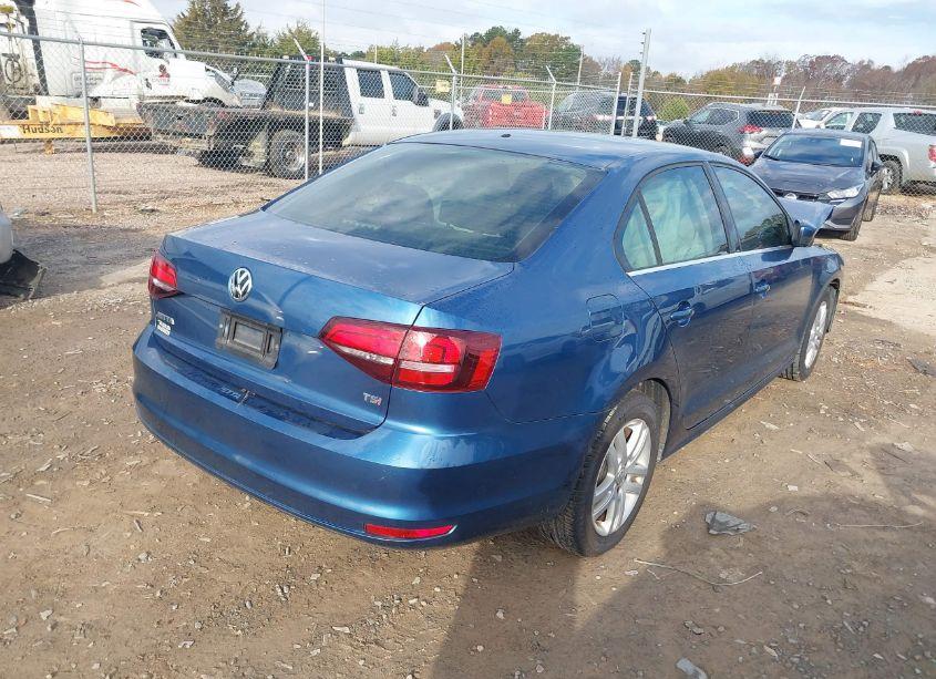 Photo 4 of 2017 Volkswagen Jetta 1.4T S (VIN 3VW2B7AJ5HM255896)