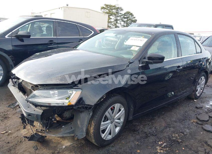 Photo 2 of 2017 Volkswagen Jetta 1.4T S (VIN 3VW2B7AJ5HM265912)