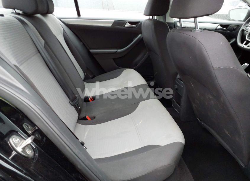 Photo 8 of 2017 Volkswagen Jetta 1.4T S (VIN 3VW2B7AJ5HM265912)